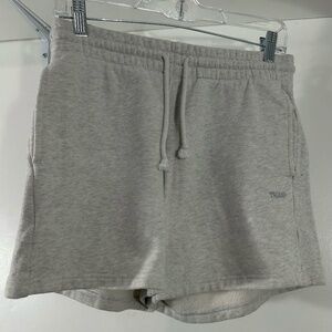 Aritzia TNA Cozy Sweatfleece Boyfriend Mid-thigh Short